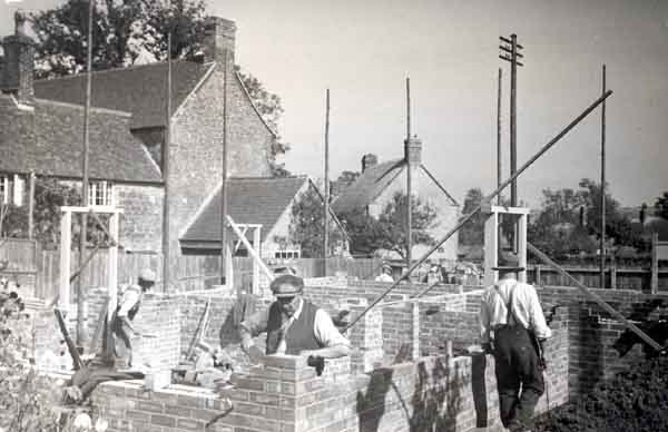 Building new cottages by Girt House 