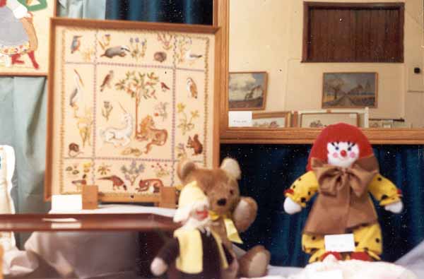 Teddy & Clown at Arts & Crafts Exhib