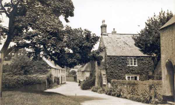 An old view of the White House on the Village Green