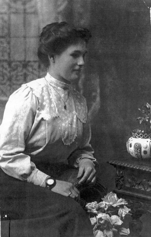 Greta's mother Elsie Hawkins who lived at Townsend Farm with her father Douglas. This photo was taken before they married
