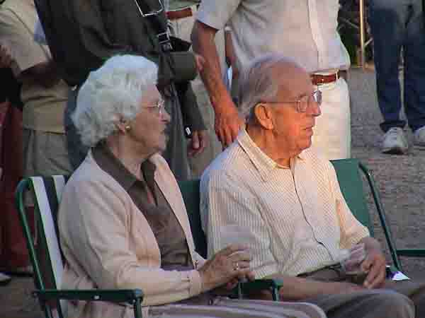 War veteran Jim Reeves and his wife Dorothy relaxing